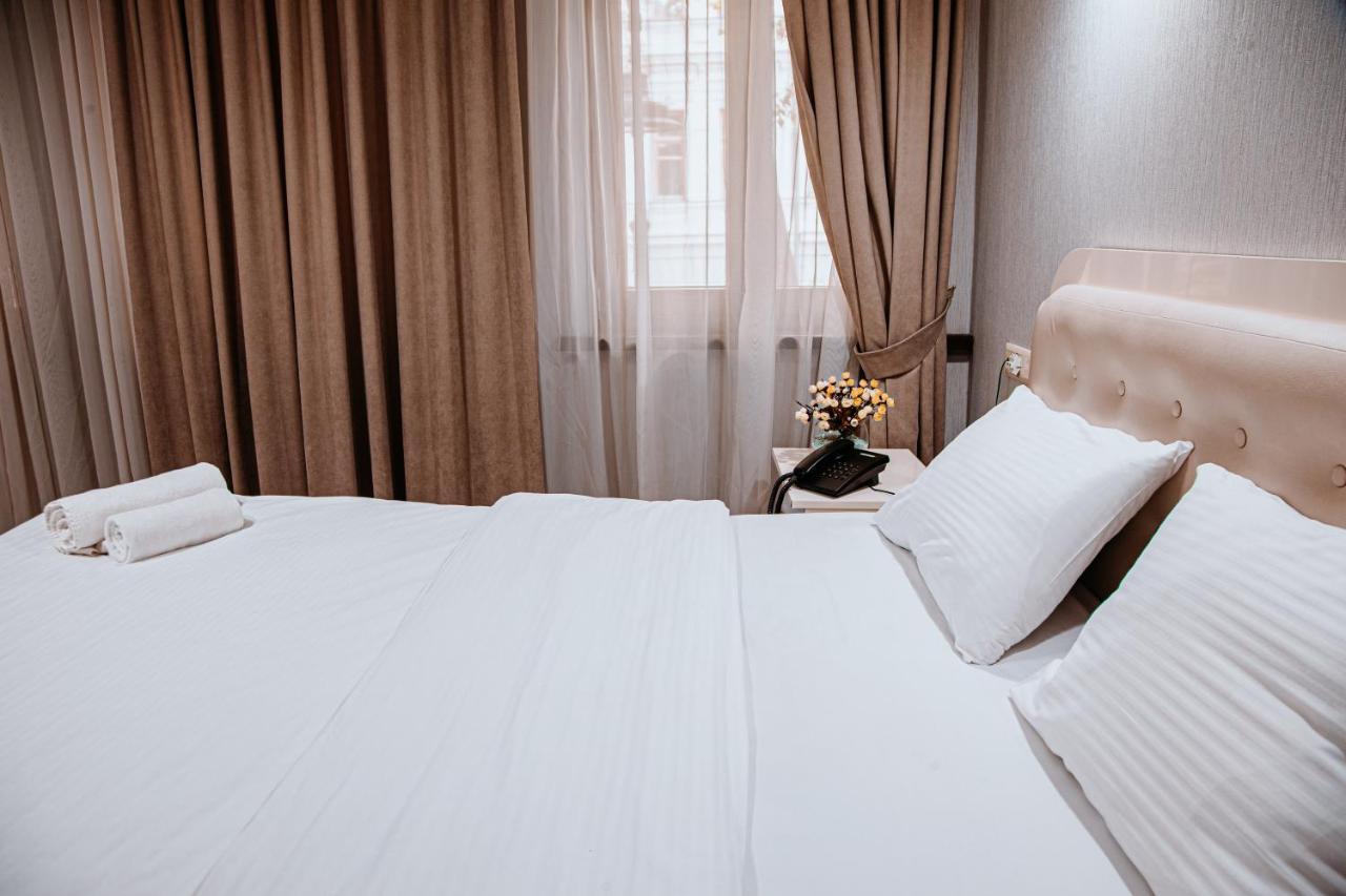 Sama Grand Hotel Tbilisi Exterior photo