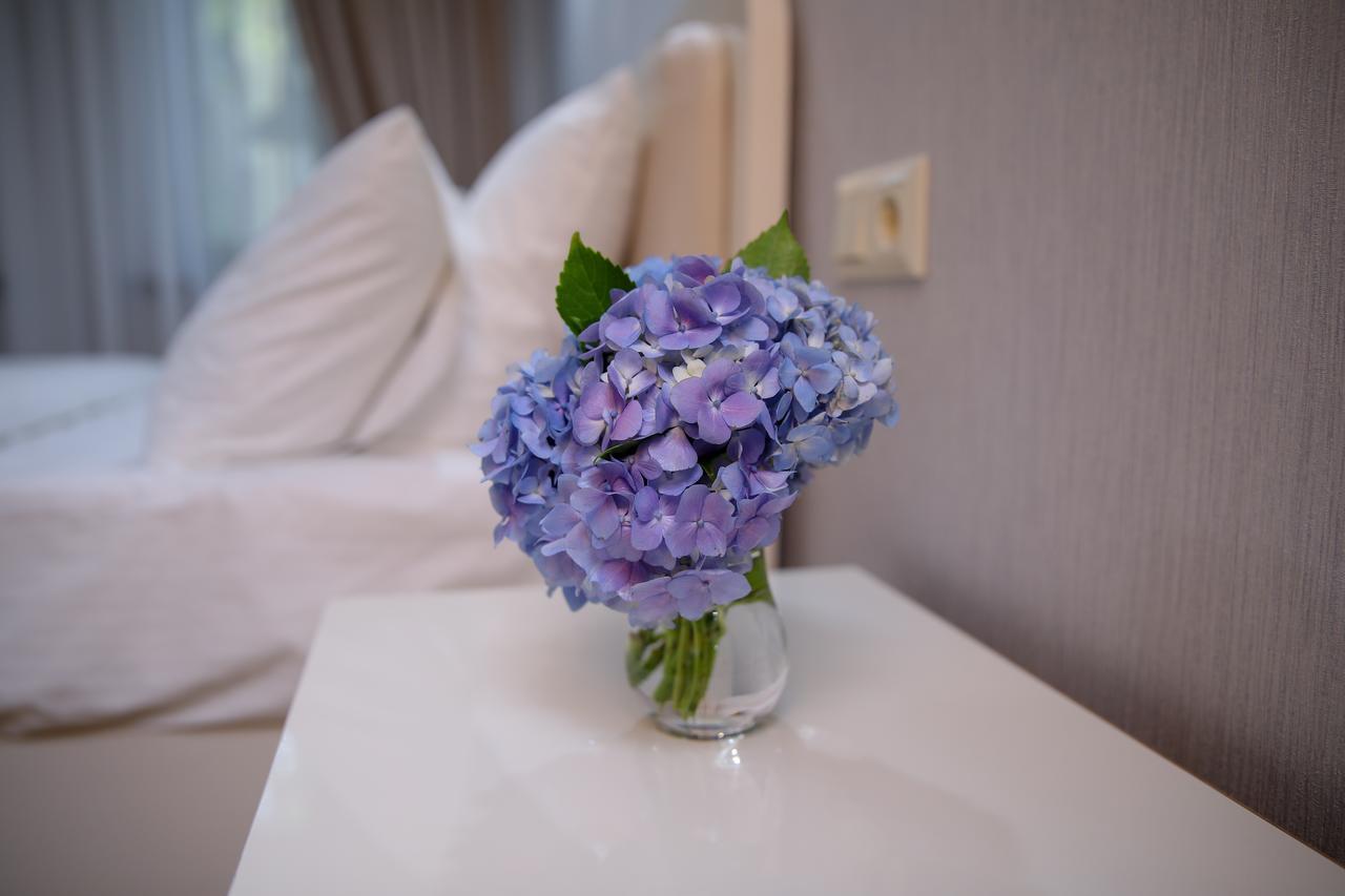 Sama Grand Hotel Tbilisi Exterior photo